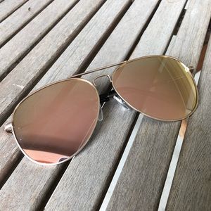 Rose gold aviator, rose gold mirrored sunglasses